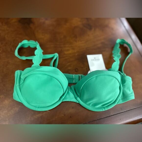 RHODE Women's Scallop Edge Underwire Bikini Top Green NWT Small or Medium - Picture 3 of 10